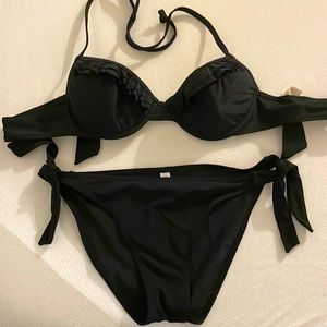 American Eagle Outfitters Bikini Top and Gap Side Tie Bikini Bottoms